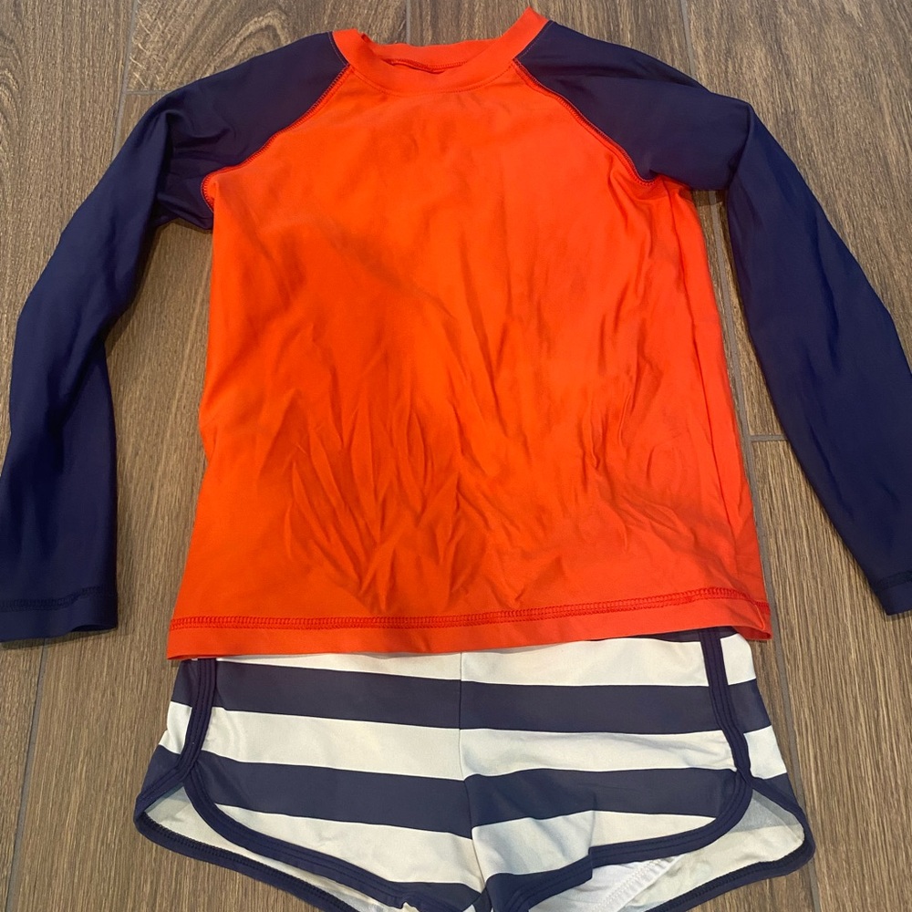Primary rash guard and euro shorts size 6/7
